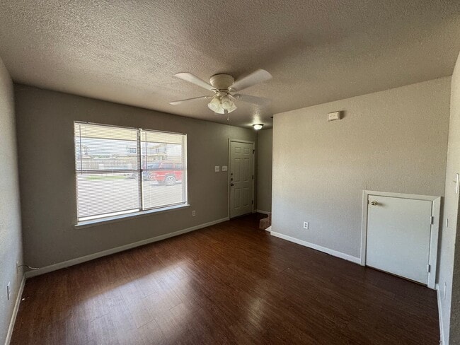 1210 Monroe Loop in Killeen, TX - Building Photo - Building Photo