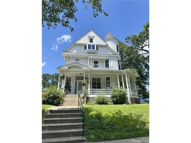 property at 2201 Scudder St