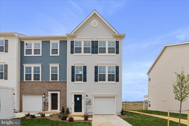 property at 35 Winterplace Dr