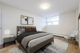 Shaughnessy Place in Toronto, ON - Building Photo - Building Photo