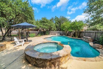 7929 Via Verde Dr in Austin, TX - Building Photo - Building Photo