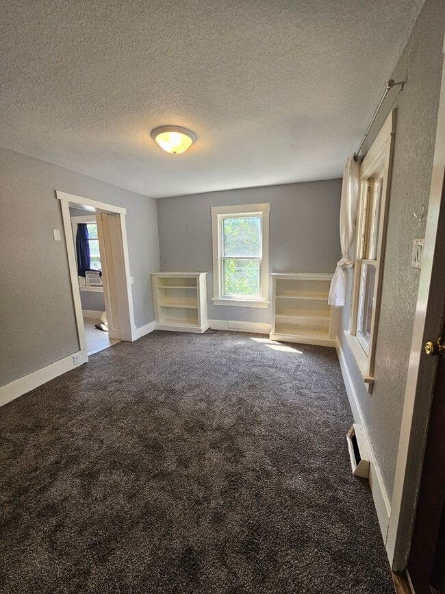 1108 Farlow Ave in Rapid City, SD - Building Photo - Building Photo