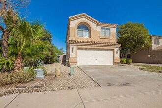 2320 W Allens Peak Dr in San Tan Valley, AZ - Building Photo - Building Photo