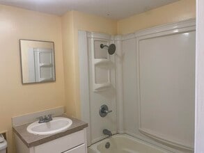 2320 Sunrise Dr in West Palm Beach, FL - Building Photo - Building Photo