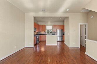 3800 Holland Ave in Dallas, TX - Building Photo - Building Photo