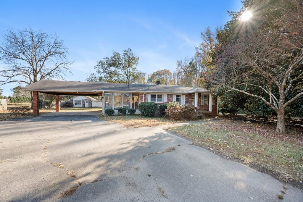 525 Hardscrabble Rd in Roswell, GA - Building Photo