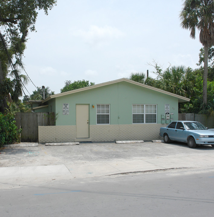 916 W Las Olas Blvd in Fort Lauderdale, FL - Building Photo