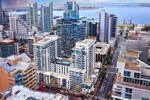 425 W Beech St in San Diego, CA - Building Photo