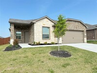 8541 Little Acorn Dr in Fort Worth, TX - Foto de edificio - Building Photo