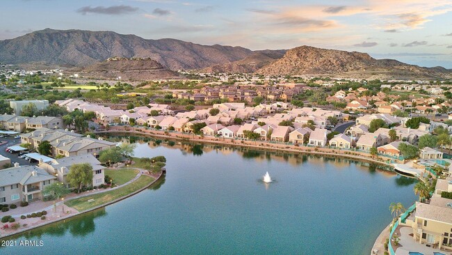 property at 1138 E Amberwood Dr
