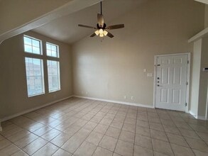 412 Shiloh Dr in Laredo, TX - Building Photo - Building Photo
