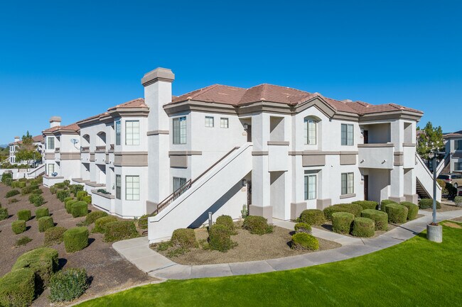 Solana in Mesa, AZ - Building Photo - Building Photo