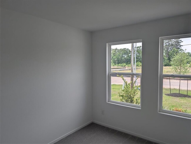 25508 Roy Rogers Rd in Splendora, TX - Building Photo - Building Photo