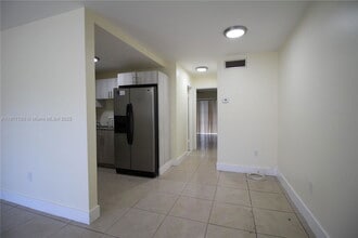 301 NW 177th St in Miami, FL - Building Photo - Building Photo