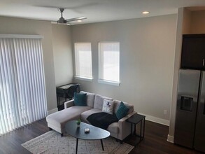 324 Feliks Gwozdz Pl in Fort Worth, TX - Building Photo - Building Photo