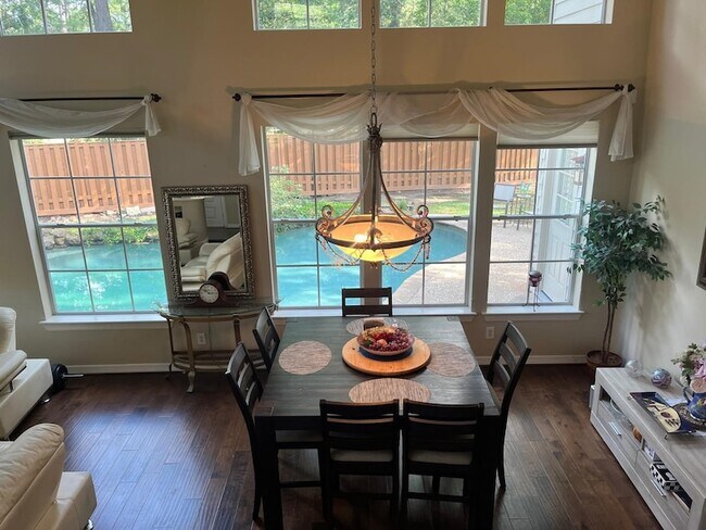 property at 3 Candle Pine Pl