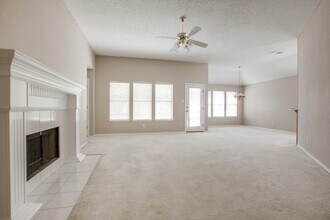 7625 Mahonia Dr in Fort Worth, TX - Building Photo - Building Photo
