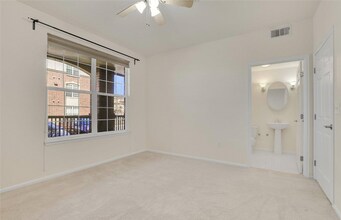 3875 S Dayton St in Aurora, CO - Building Photo - Building Photo