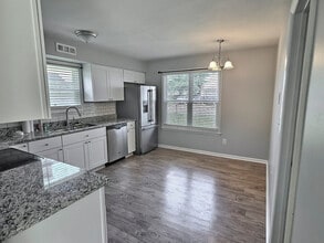 613 Folkstone Way in Virginia Beach, VA - Building Photo - Building Photo