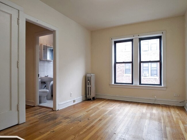 3310 W Schubert Ave in Chicago, IL - Building Photo - Building Photo