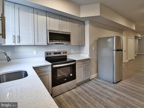 1650 Gorsuch Ave in Baltimore, MD - Foto de edificio - Building Photo