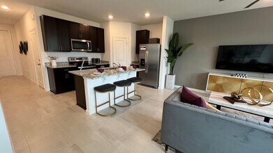 475 Salisbury Cir in Fort Pierce, FL - Building Photo - Building Photo