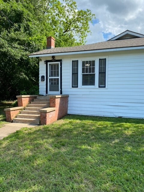 1617 15th St in Huntsville, TX - Building Photo - Building Photo