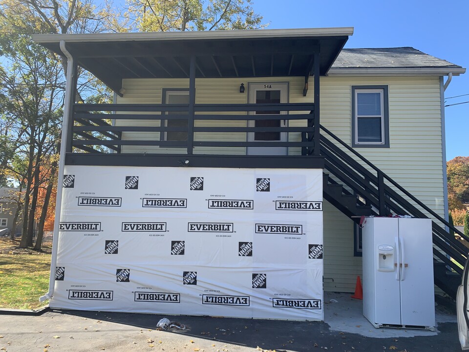 54 Henry St, Unit 54 Henry st 1st floor in Oxford, NJ - Building Photo