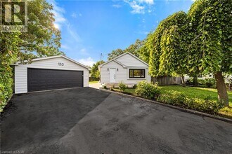 133 Inglewood Dr in Oakville, ON - Building Photo - Building Photo