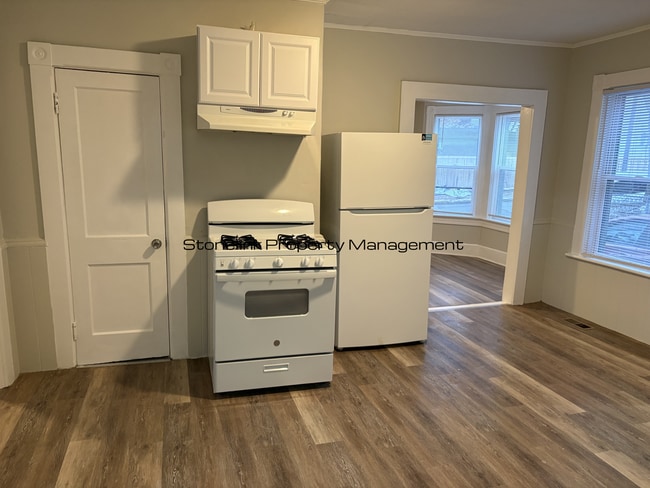 113-115 Elm St in Woonsocket, RI - Building Photo - Building Photo