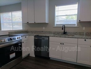 109 Highview Dr in Martinez, GA - Building Photo - Building Photo