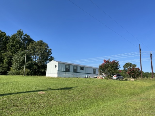 528 Rice Rd in Zebulon, NC - Building Photo