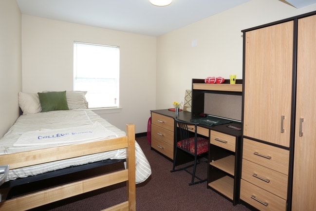 College Suites at Cortland