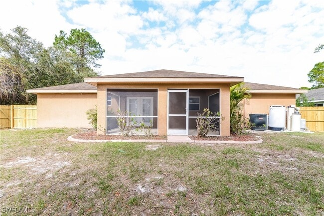 6017 San Salvador Rd in North Port, FL - Building Photo - Building Photo