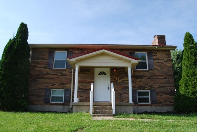 property at 811 Cedarcrest Dr