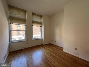2030 Walnut St in Philadelphia, PA - Building Photo - Building Photo