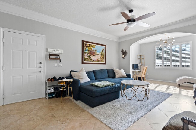 property at 3303 Myrtlewood Cir E