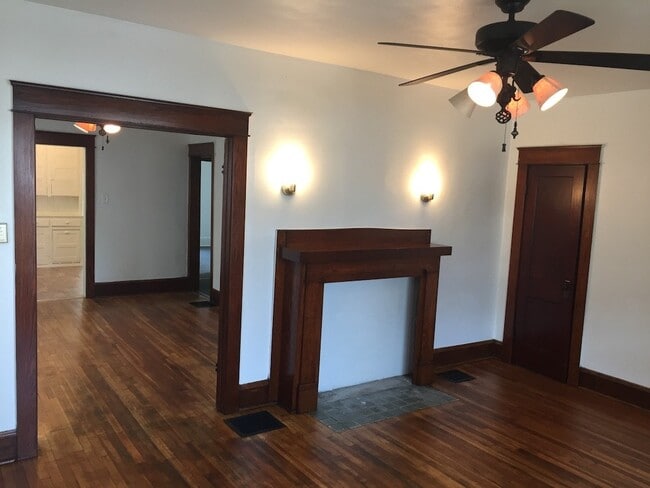 property at 258 E 29th St