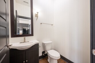 Mezz 42 in Carmel, IN - Foto de edificio - Interior Photo