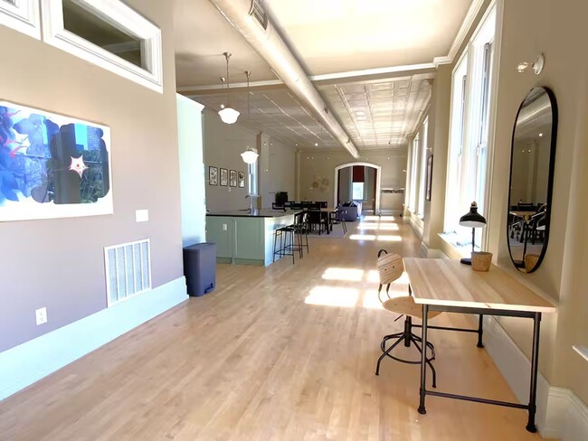 property at 1001 Marting Luther King Jr Dr