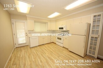 1763 Sunrise Way in Pocatello, ID - Building Photo - Building Photo