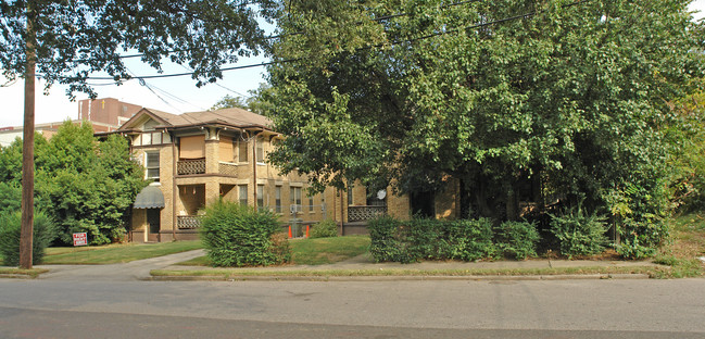 1360-1360 Linden Ave in Memphis, TN - Building Photo - Building Photo