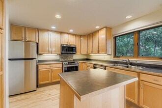 3750 Smuggler Pl in Boulder, CO - Building Photo - Building Photo