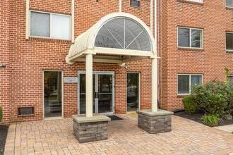 Stratford Apartments in Wilmington, DE - Foto de edificio - Building Photo