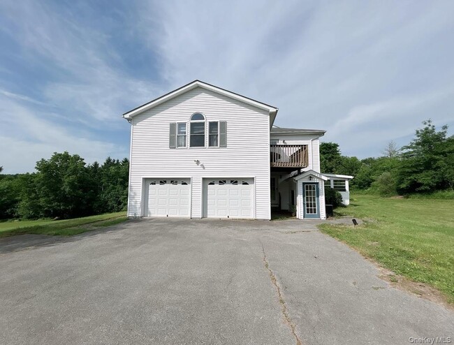 315 Arcadia Rd in Goshen, NY - Building Photo - Building Photo