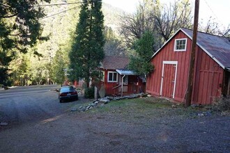 35940 Ca-96 in Klamath River, CA - Building Photo - Building Photo