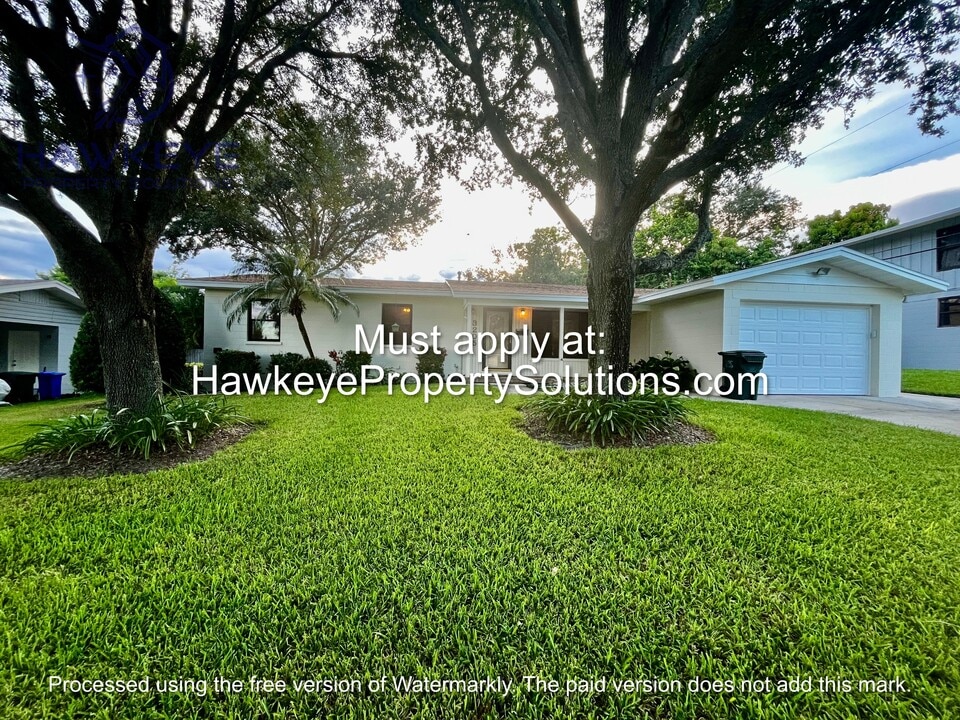 3205 Carleton Cir W in Lakeland, FL - Building Photo