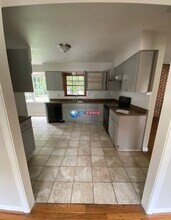 542 N Hairston Rd in Stone Mountain, GA - Building Photo - Building Photo