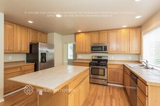 35235 6th Ave SW in Federal Way, WA - Building Photo - Building Photo