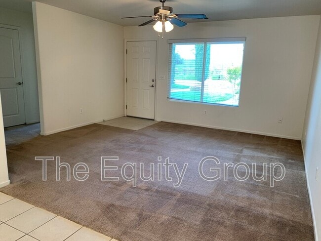 2824 N County Center St in Visalia, CA - Building Photo - Building Photo
